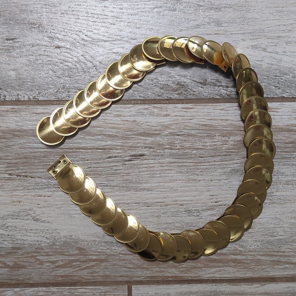 Vintage Stretchy Gold Tone Belt - Picture 6 of 6